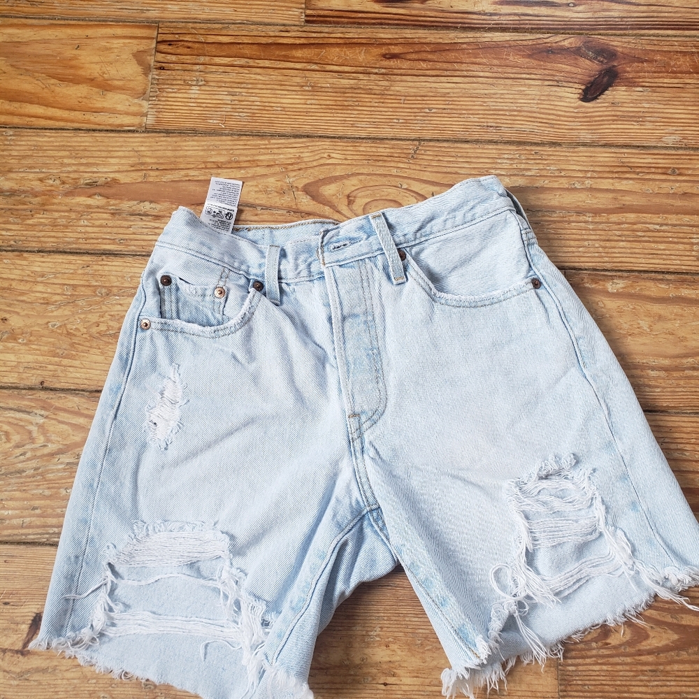 Levi's 501 women's jean shorts size w25